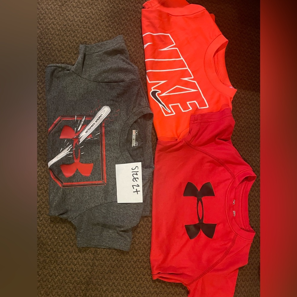 Under armor/Nike shirts